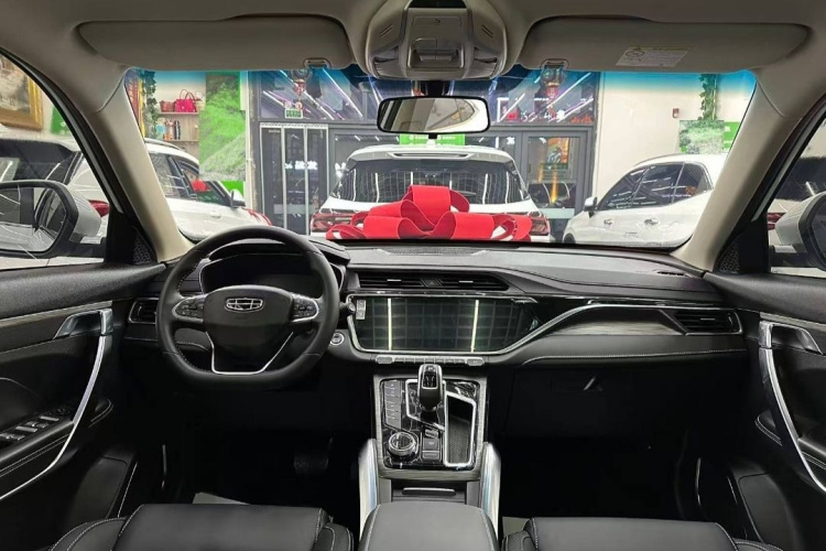 吉利汽车 博越 2020款 1.8TD DCT智慧PRO中控内饰7003