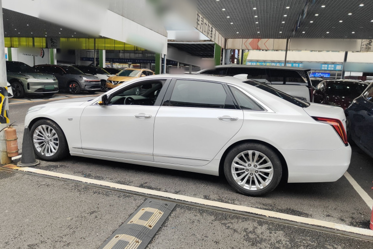 凯迪拉克CT6 2017款 28T 豪华型车身外观6003