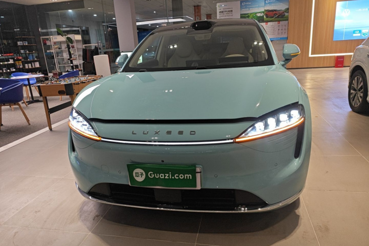 鸿蒙智行 智界R7 2024款 纯电 802km Max车身外观2