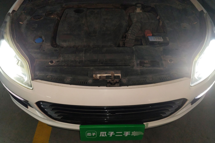 众泰SR9 2017款 2.0T 自动极致之光版局部细节24