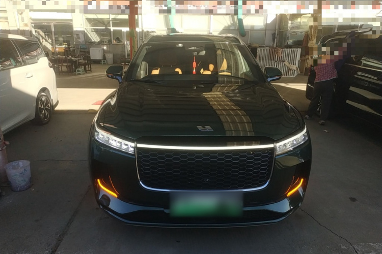 理想汽车 理想ONE 2021款 增程6座版车身外观2