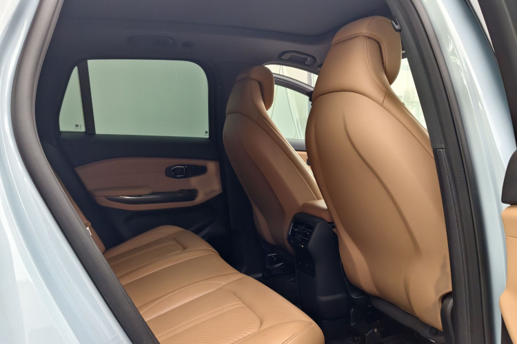 蔚来ES6 2020款 420KM 运动版中控内饰7003