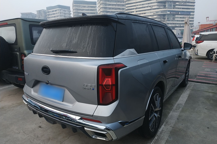 广汽传祺 传祺GS8 2024款 双擎系列 2.0TM 两驱尊贵版车身外观7