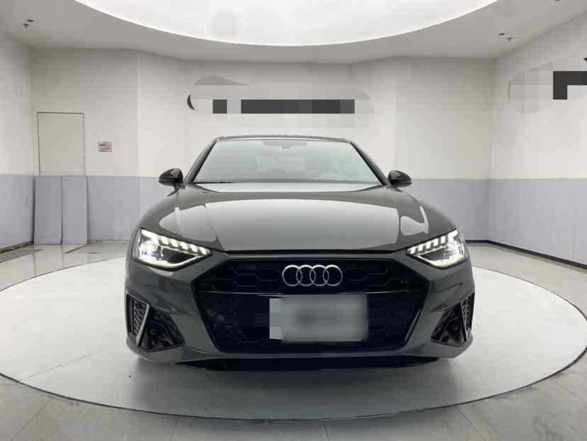 奥迪A4L 2025款 200万辆悦享版 40 TFSI 豪华动感型(2)