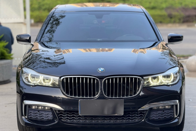 宝马7系 2018款 730Li 领先型 M运动套装车身外观6001