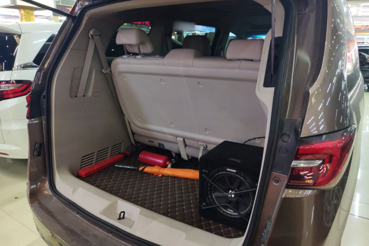 别克GL8 2020款 陆上公务舱 652T 尊贵型局部细节23