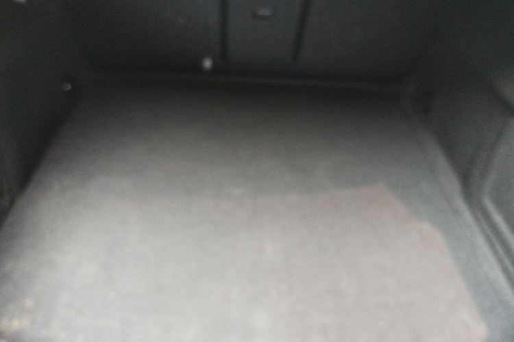 奥迪A3 2015款 Limousine 35 TFSI 百万纪念舒享型机舱底盘23