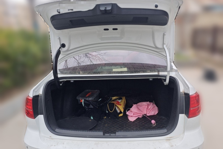 大众 速腾 2017款 180TSI 自动臻享版中控内饰23