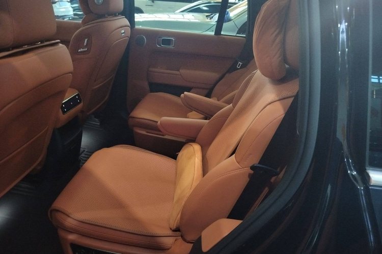 理想汽车 理想L8 2024款 Pro中控内饰21