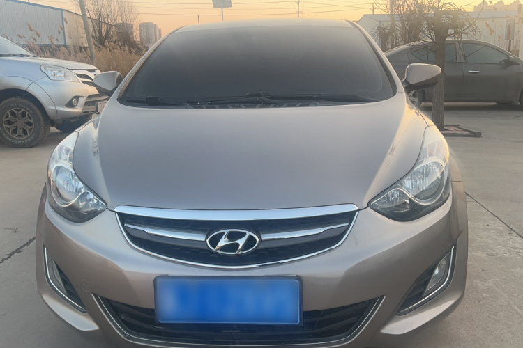 现代 朗动 2015款 1.6L 手动时尚型车身外观6001