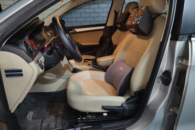 大众 捷达 2015款 1.6L 自动舒适型中控内饰19