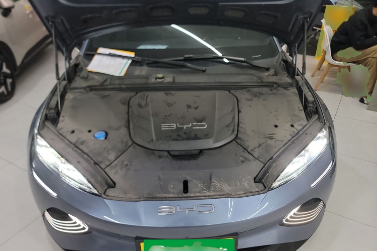 比亚迪 海豹 2023款 冠军版 550km 尊贵型机舱底盘24