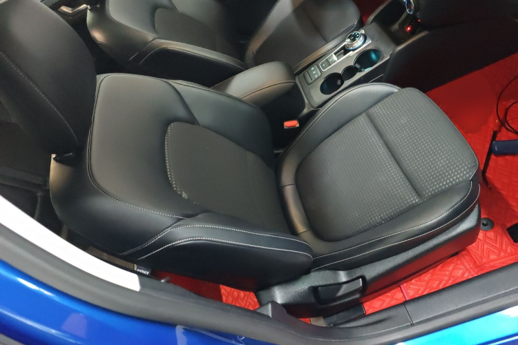 福特 福克斯 2020款 两厢 EcoBoost 180 自动锋潮型局部细节41