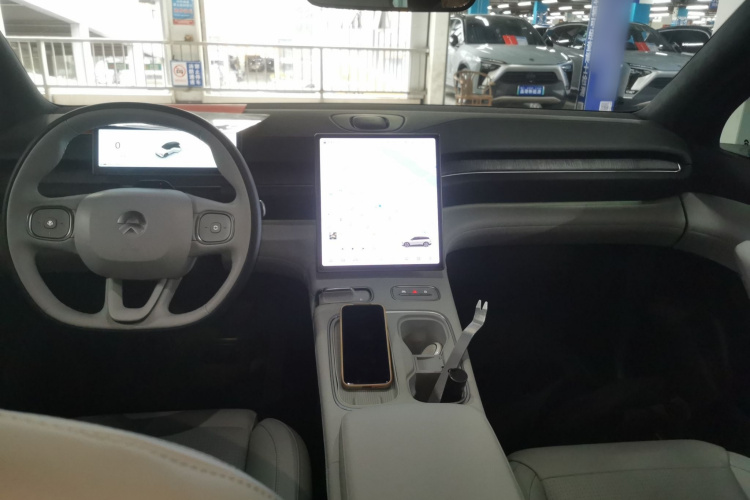蔚来ES6 2023款 75kWh中控内饰12