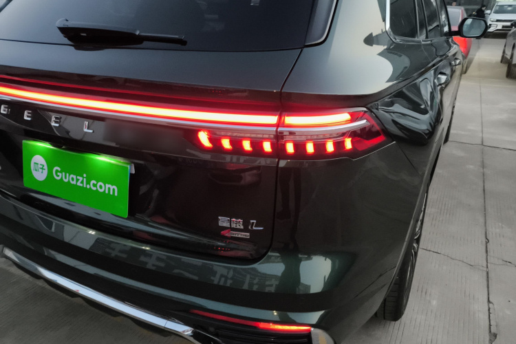 吉利汽车 星越L 2025款 东方曜 2.0TD 自动四驱望月版车身外观9