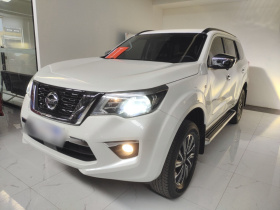 日产 途达 2020款 2.5L XL Upper 4WD 自动四驱豪华版