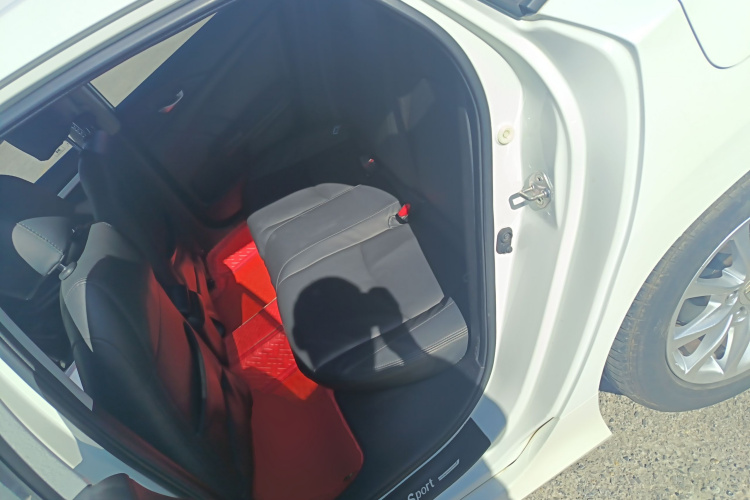 本田 思域 2016款 180TURBO CVT舒适版中控内饰7004