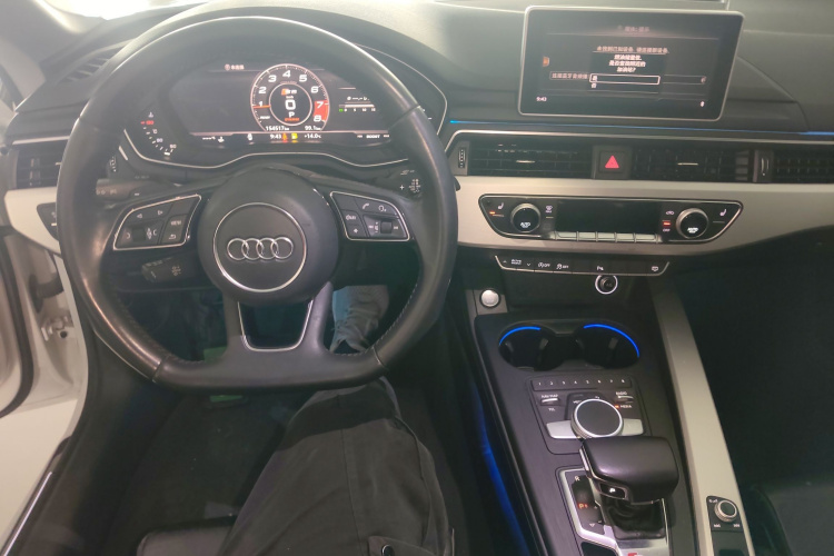 奥迪A5 2017款 Sportback 45 TFSI quattro 运动型中控内饰12