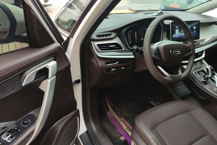 吉利汽车 嘉际 2021款 1.8TD DCT豪华型中控内饰7003