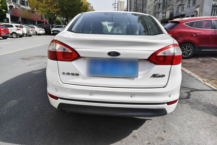 福特 嘉年华 2013款 三厢 1.5L 自动品尚型车身外观6004