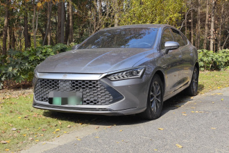 比亚迪 秦PLUS 2024款 荣耀版 DM-i 55KM领先型