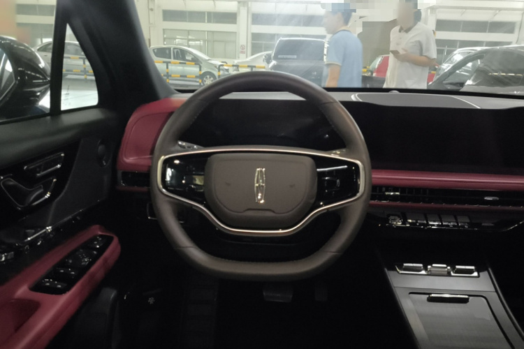 林肯 冒险家 2023款 2.0T 四驱尊雅版中控内饰13