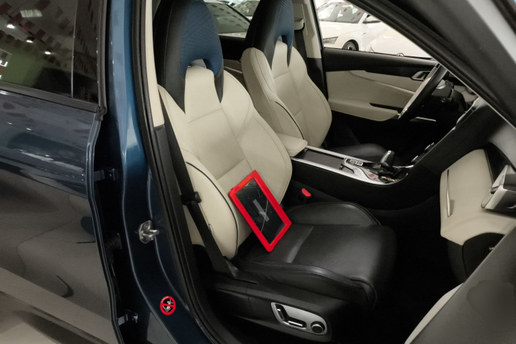 领克01 2019款 2.0T 两驱耀Pro版 国VI局部细节41