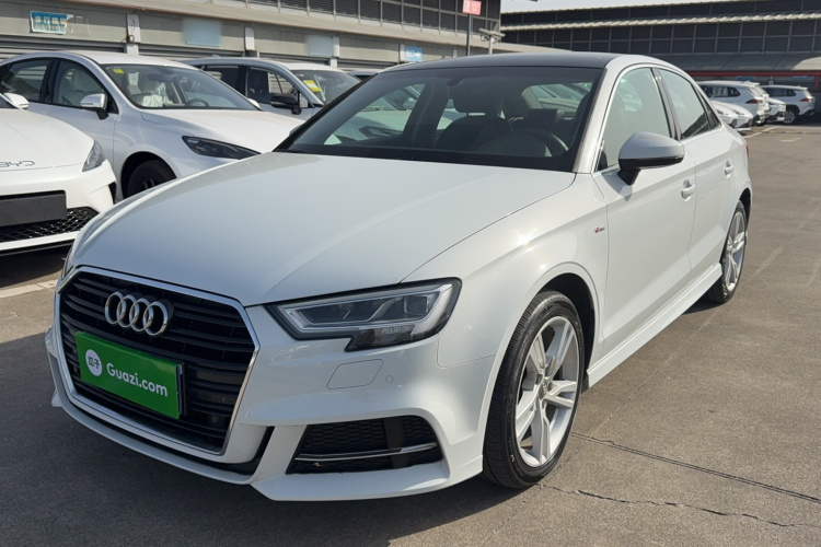 奥迪A3 2019款 Limousine 35 TFSI 时尚型 国V车身外观1