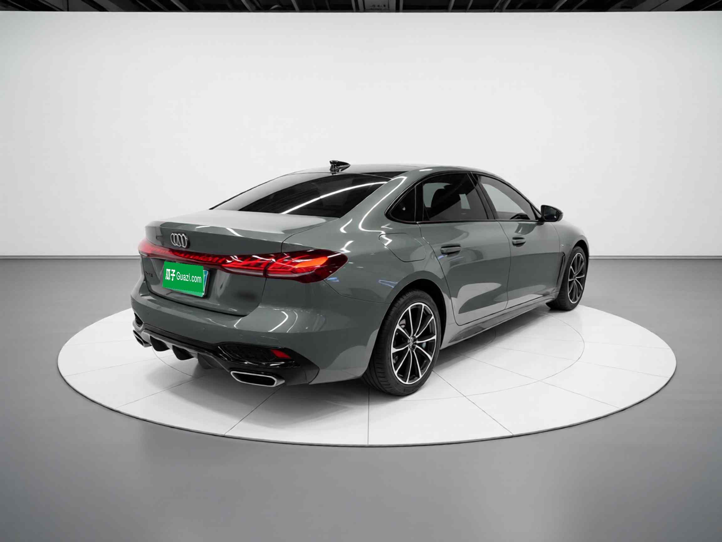 奥迪A5L 2026款 2.0T 运动版 Plus(4)
