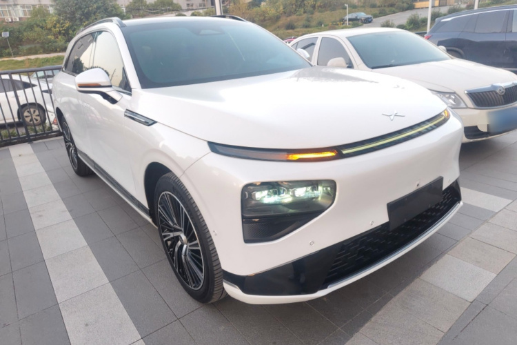 小鹏G9 2022款 570 Pro车身外观6002