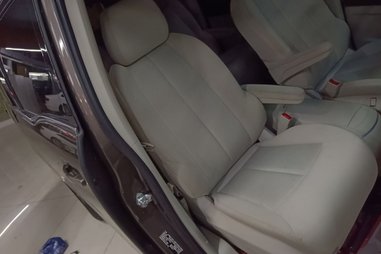 别克GL8 2023款 陆上公务舱 舒适型局部细节41