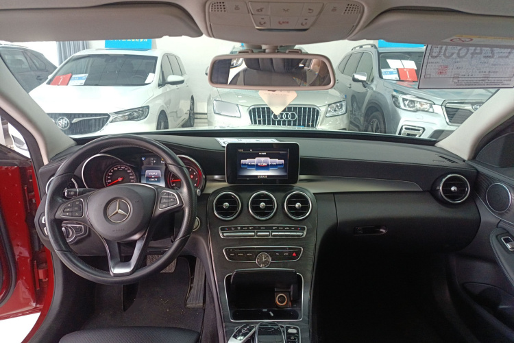 奔驰C级 2017款 改款 C 200 L 运动版中控内饰12