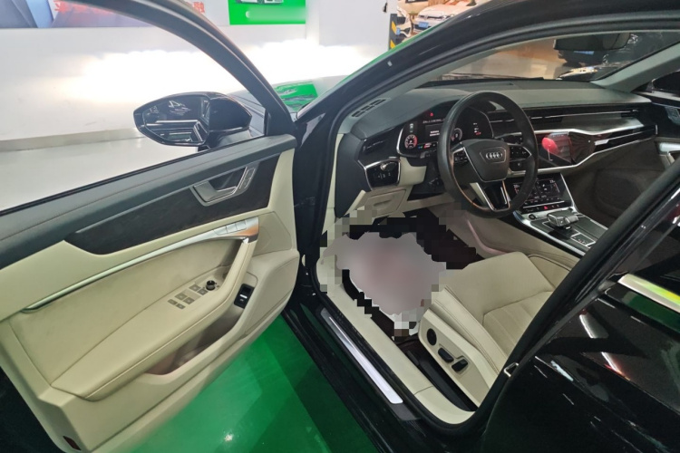 奥迪A6L 2021款 55 TFSI quattro 尊享致雅型中控内饰20