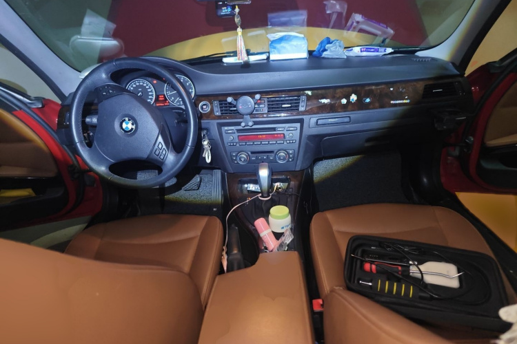 宝马3系 2011款 320i 时尚型中控内饰7002