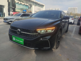 大众 帕萨特 2025款 出众款 380TSI 星空龙耀版