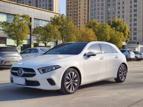 奔驰A级(进口) 2022款 改款 A 200 动感型