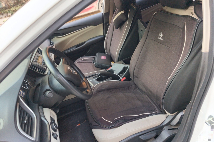 别克 英朗 2019款 15T 双离合进取型 国VI中控内饰19