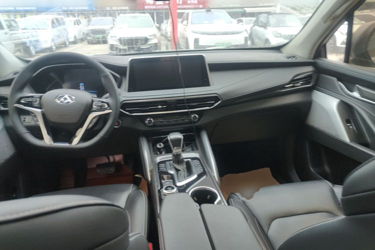 上汽大通MAXUS D90 2017款 2.0T 自动四驱 天狼星中控内饰7002