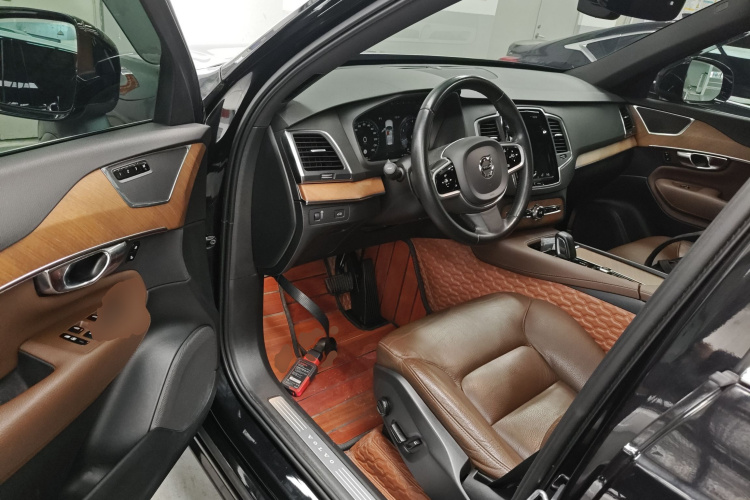 沃尔沃XC90 2021款 B5 智行豪华版 5座中控内饰20