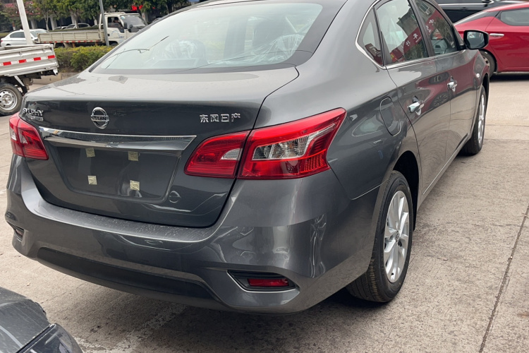 日产 轩逸 2024款 改款三 经典 1.6XE CVT舒适版车身外观6004