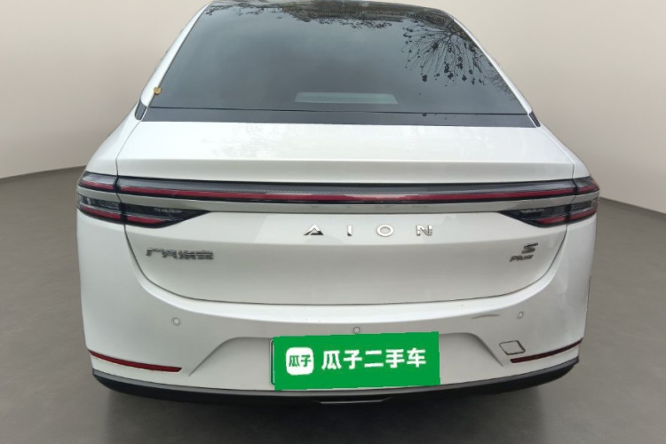 埃安 AION S Plus 2021款 70 智领版车身外观6