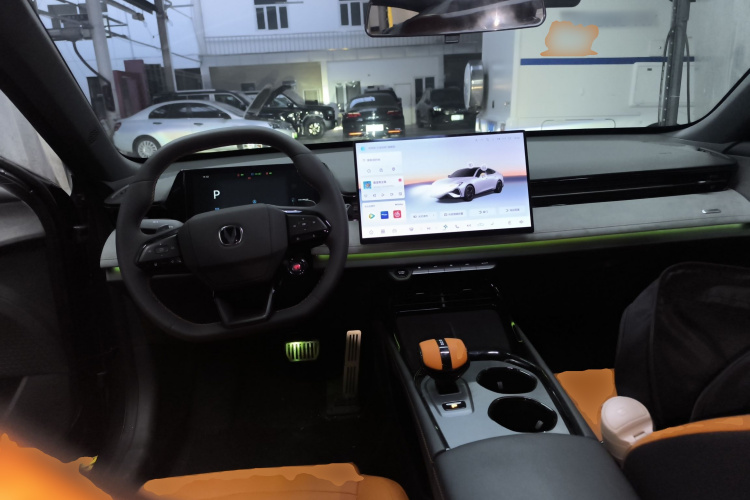 长安UNI-V 2025款 第三代 2.0T 劲擎型中控内饰12