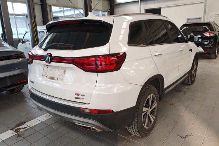 长安CS75 2020款 280T 手动智惠型 国VI车身外观7