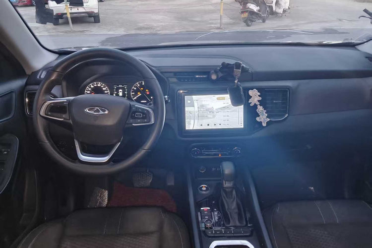 奇瑞 瑞虎5x 2019款 HERO 1.5L CVT时尚版中控内饰12