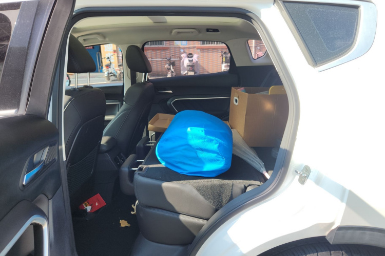 哈弗H6 2017款 红标 2.0T 自动两驱智尚型中控内饰21