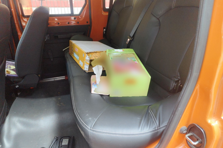 BAW北汽制造 212经典 2023款 狙击手 2.4T 手动轻装款中控内饰21