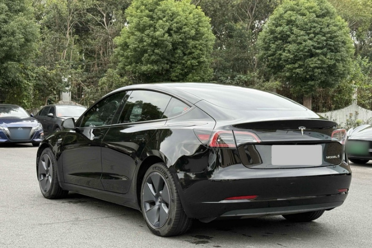 特斯拉 Model 3 2022款 后轮驱动版车身外观6004
