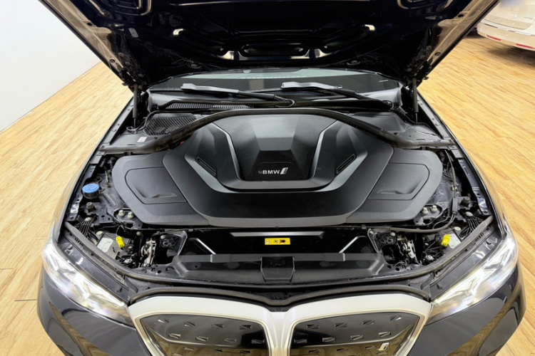 宝马i3 2022款 eDrive 35 L局部细节24