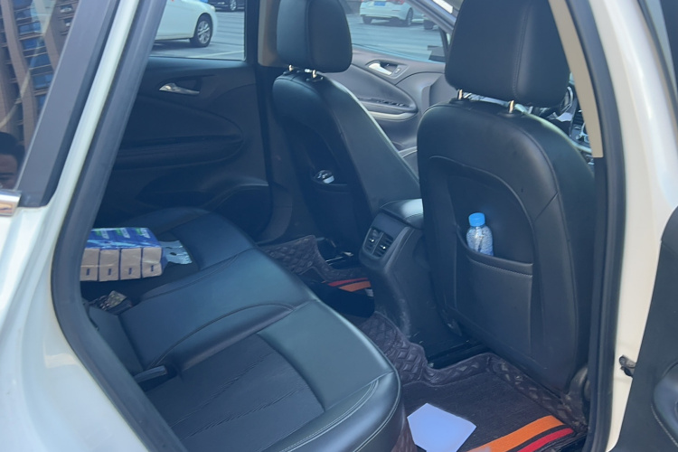 别克 威朗 2019款 三厢 20T 双离合领先型中控内饰7012