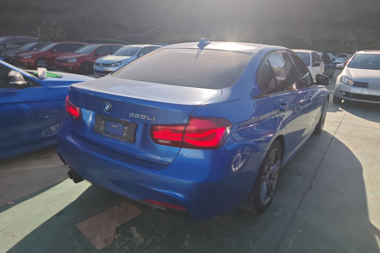 宝马3系 2018款 320Li M运动曜夜版车身外观6005